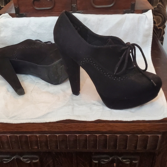 Fioni black faux suede fetish lace up Oxfords - Picture 1 of 6